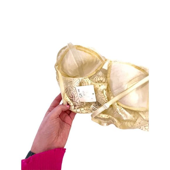 NWT vintage White Lace Top Women’s tank top size xs slip undershirt - Picture 3 of 4